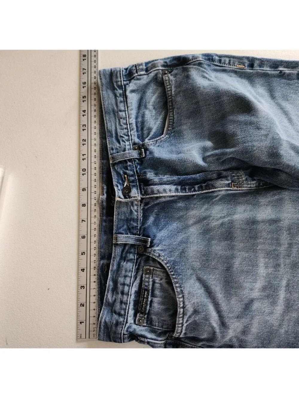 Calvin Klein Mens Blue Jeans Size 34 Relaxed Fit Straight Leg Denim